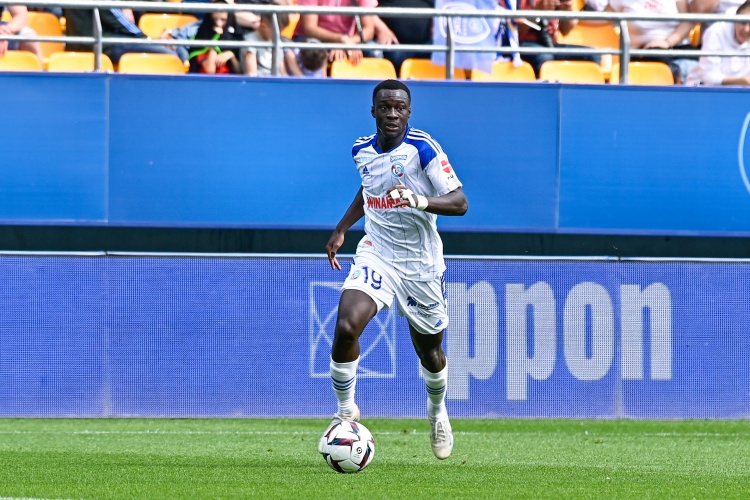 隊(duì)報(bào)：利茲聯(lián)2600萬(wàn)歐報(bào)價(jià)斯特拉斯堡中場(chǎng)哈比布-迪亞拉