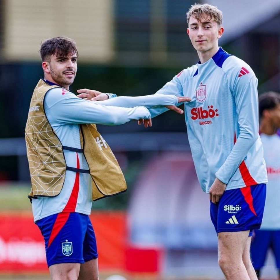 身價(jià)均上漲&合計(jì)1億！皇馬新生代中衛(wèi)2人：20歲懷森+22歲阿森西奧