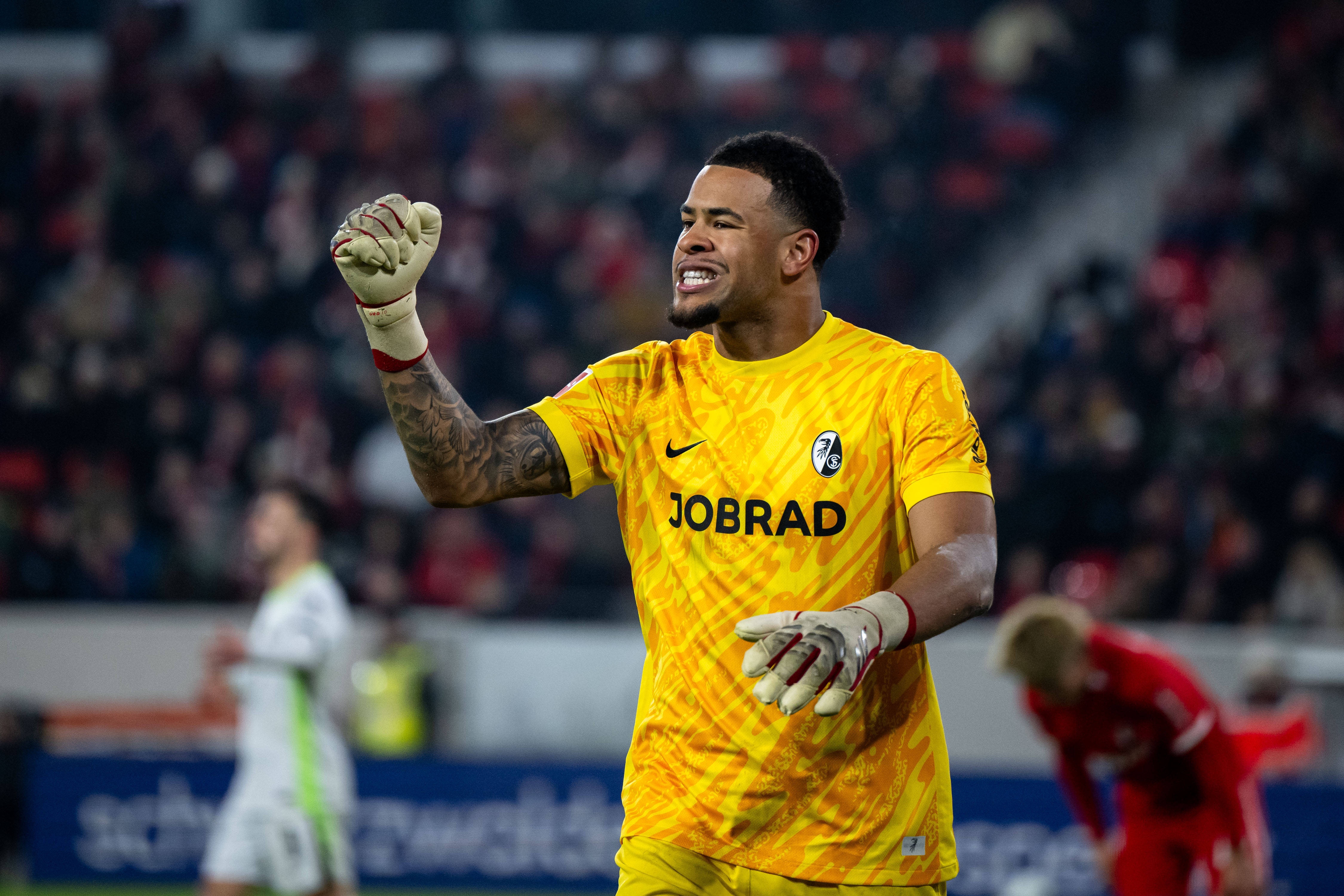 外媒：尋邁尼昂替代者，米蘭已和弗賴堡門將阿圖博魯初步接觸