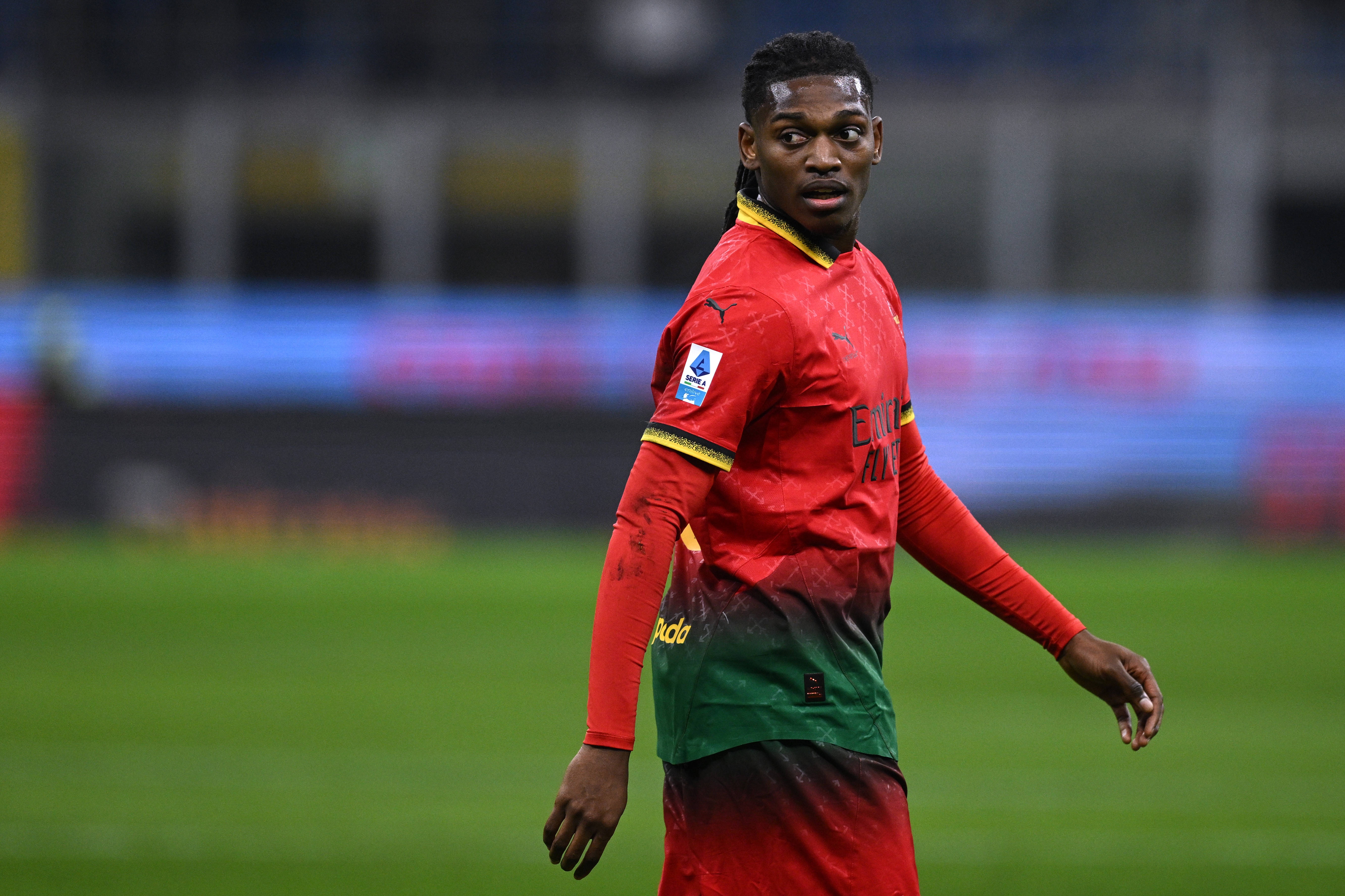 米體：米蘭對(duì)萊奧堅(jiān)持要價(jià)1億，交換球員想要青年才俊&拜仁難滿足