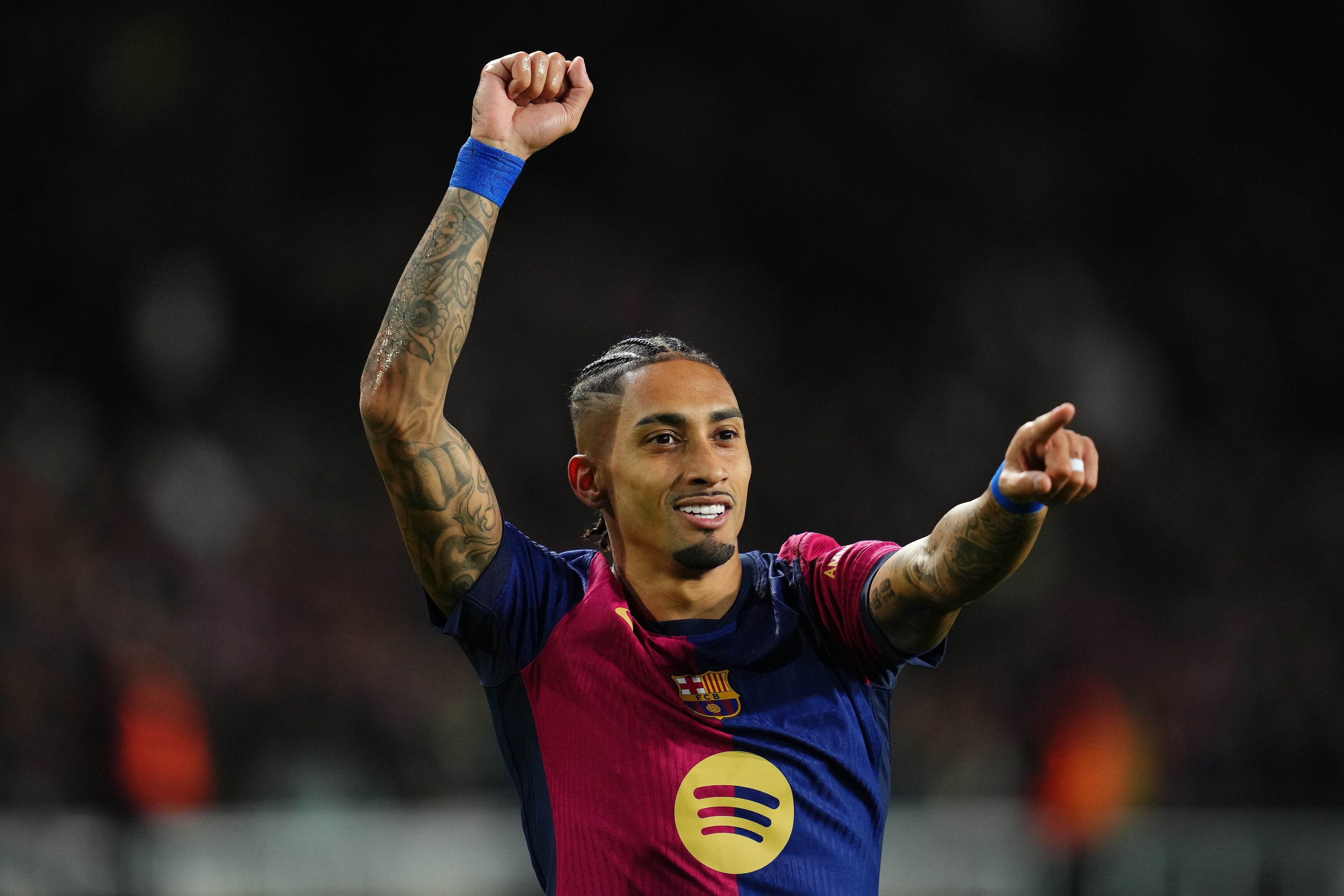 德科：拉菲尼亞本賽季的表現(xiàn)并不令人意外，我們早已了解他的實力