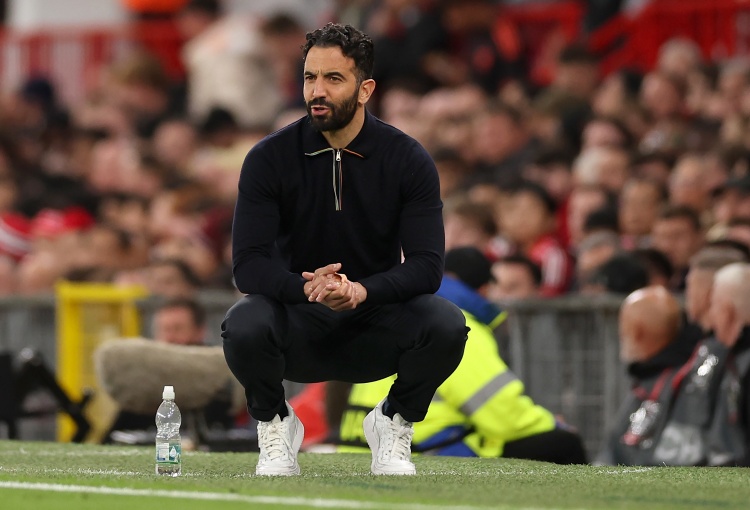 TA：敲定庫尼亞并繼續(xù)追姆貝莫后，阿莫林還想要9號位+中場+門將