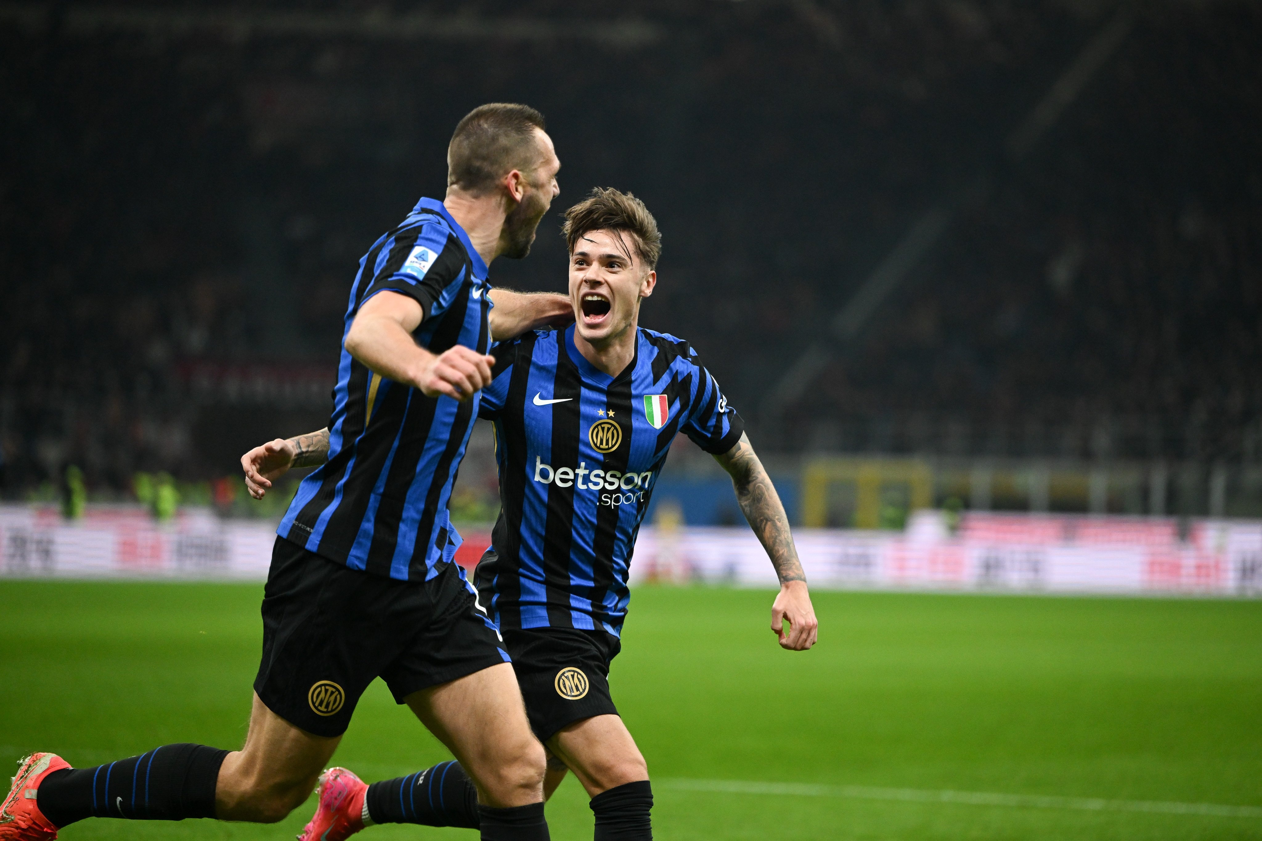 擁有650萬(wàn)歐買斷權(quán)，記者：國(guó)米將會(huì)買斷扎萊夫斯基