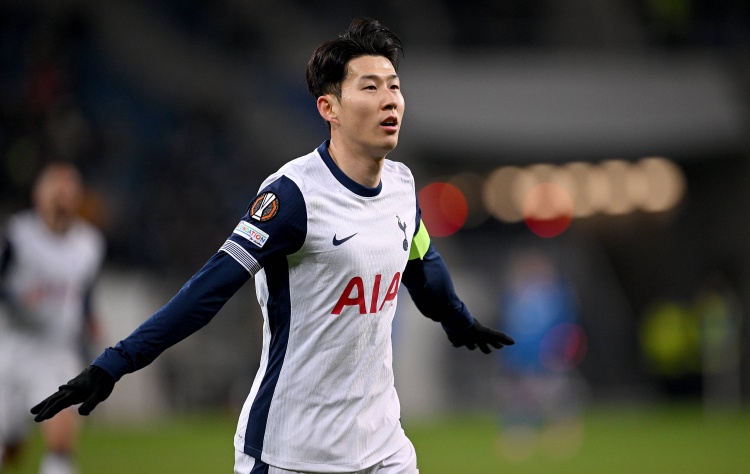 記者：不確定孫興慜是否適合弗蘭克的戰(zhàn)術(shù)體系，他存在離隊(duì)的可能