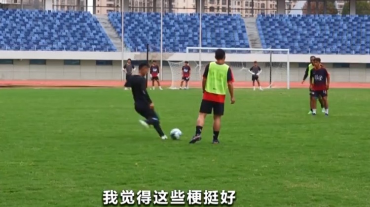 球員來(lái)自社會(huì)各界，蘇超淮安隊(duì)被調(diào)侃為“你行你上”隊(duì)