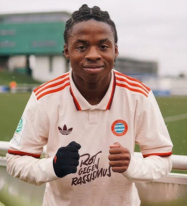 “智慧”弟??太陽報：拜仁16歲小將麥克因考試錯過世俱杯