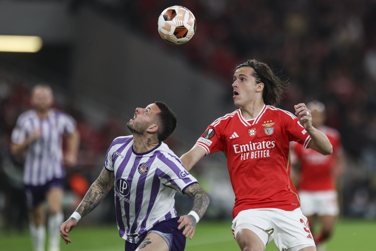 阿斯：皇馬未能在世俱杯轉(zhuǎn)會(huì)窗口簽下A費(fèi)，待賽事結(jié)束后繼續(xù)談判