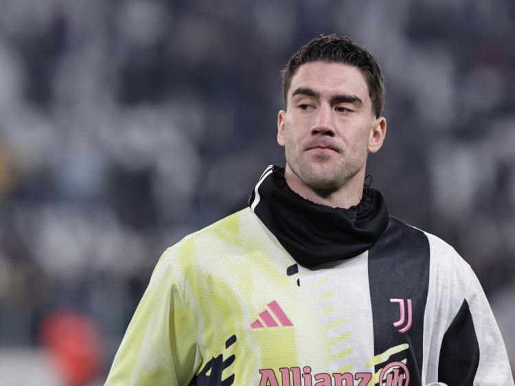 佩杜拉：費(fèi)內(nèi)巴切嘗試簽DV9被拒絕，米蘭想買他但高薪是難題