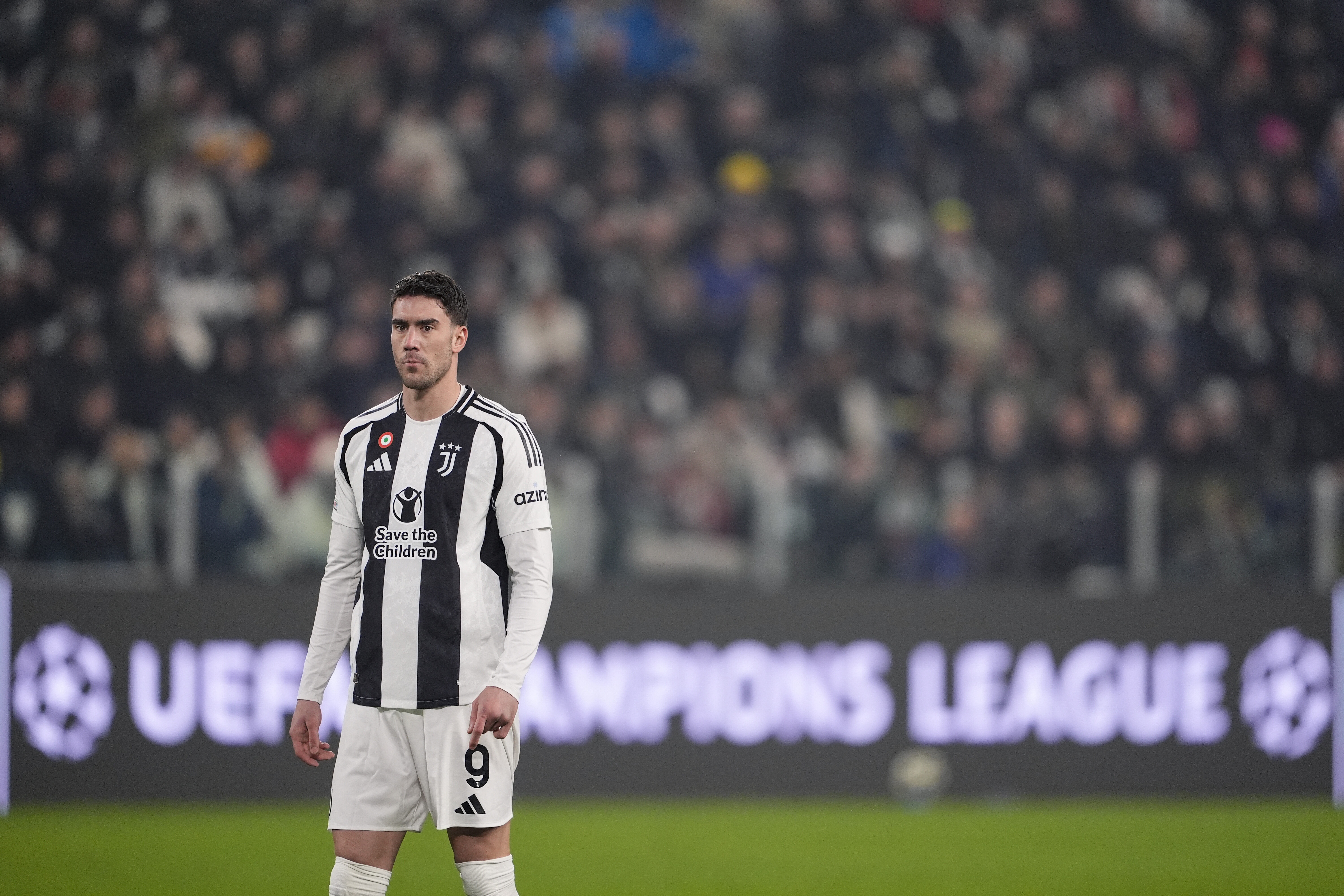 英媒：曼聯(lián)有機(jī)會(huì)簽下弗拉霍維奇，球員尋求20萬鎊周薪