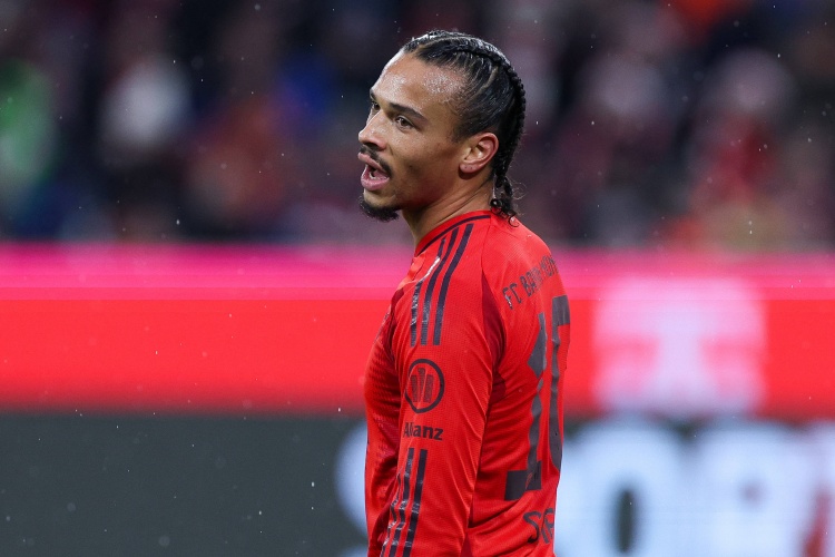 穆西亞拉會穿10號嗎？埃貝爾：薩內(nèi)仍是10號，等他走了再說