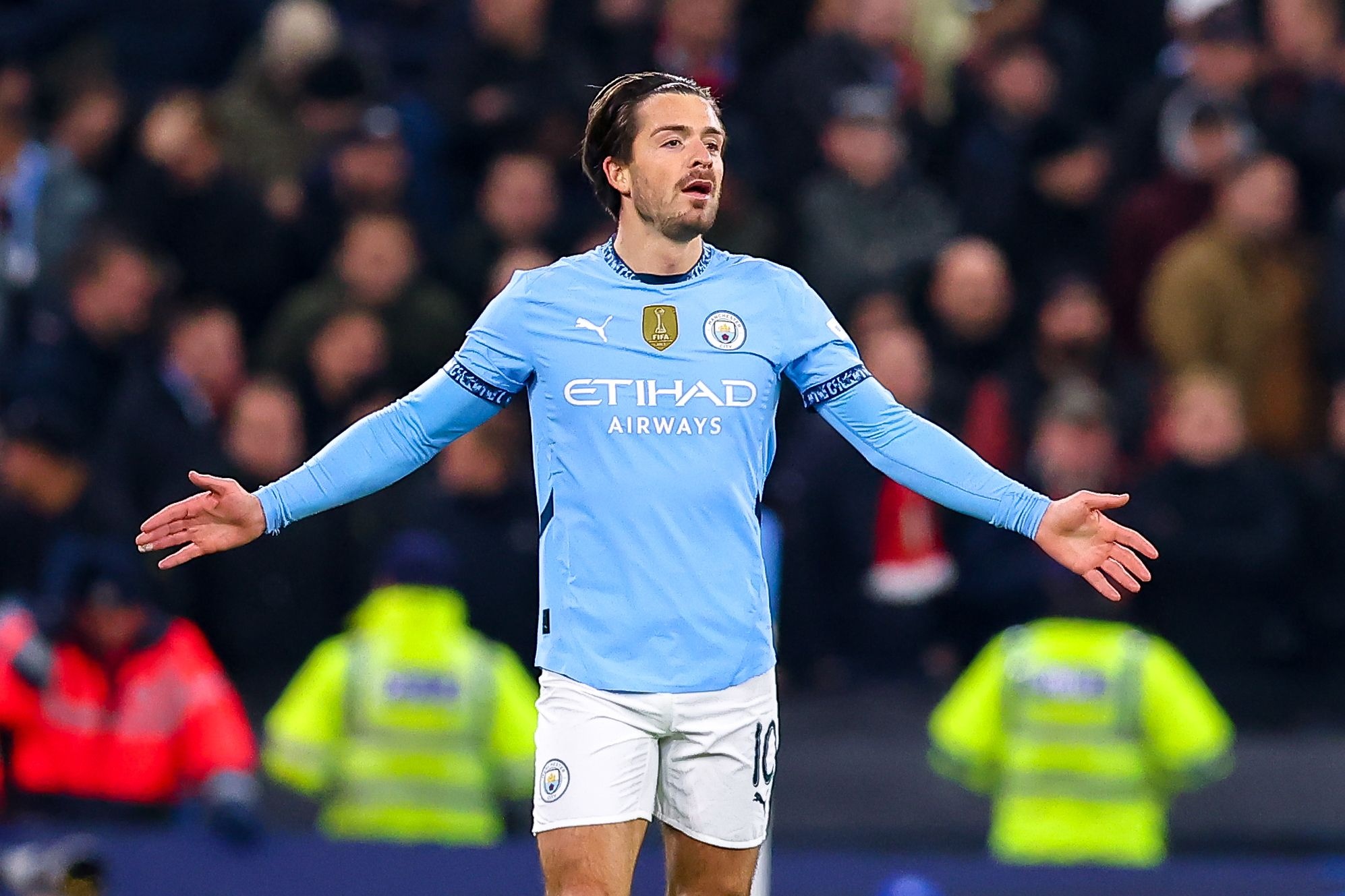 衛(wèi)報：曼城尚未收到關(guān)于格拉利什的正式報價 或考慮將球員外租