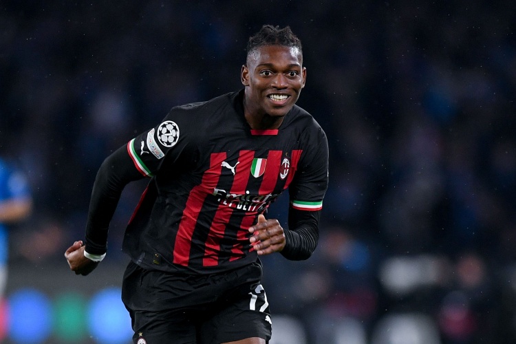 萊奧：穿上米蘭球衣一直是夢想，我最強(qiáng)的隊(duì)友是伊布和C羅