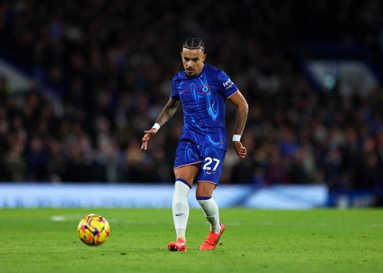 法爾克：拜仁多次考察古斯托，但簽下右后衛(wèi)遠(yuǎn)非球隊(duì)目前首要任務(wù)