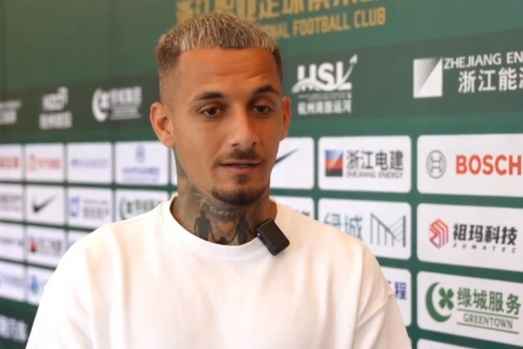 記者介紹米特里策轉(zhuǎn)會(huì)浙江隊(duì)：老婆不愿去沙特 卡內(nèi)達(dá)對(duì)他較了解