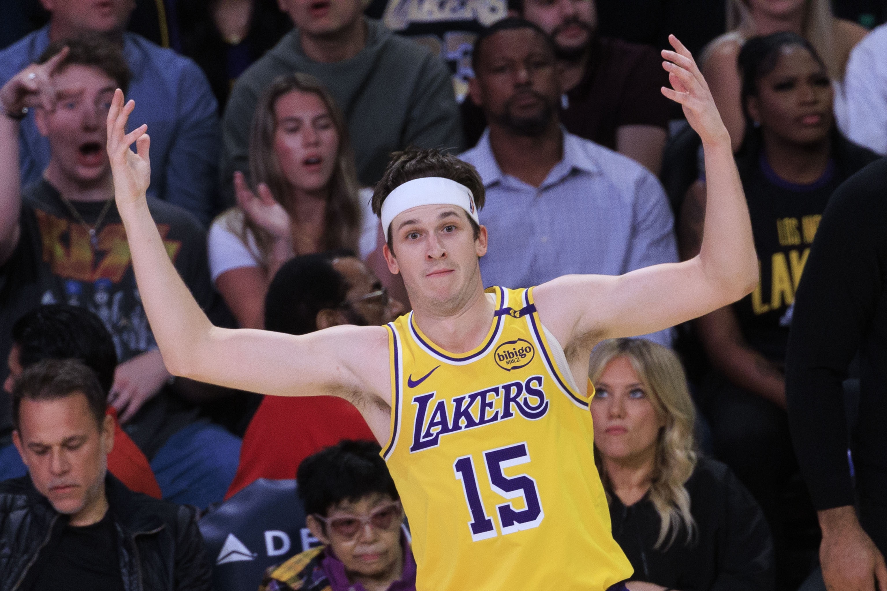 拒絕4年8920萬！湖記：里夫斯未來目標(biāo)不變 他希望能終身效力湖人