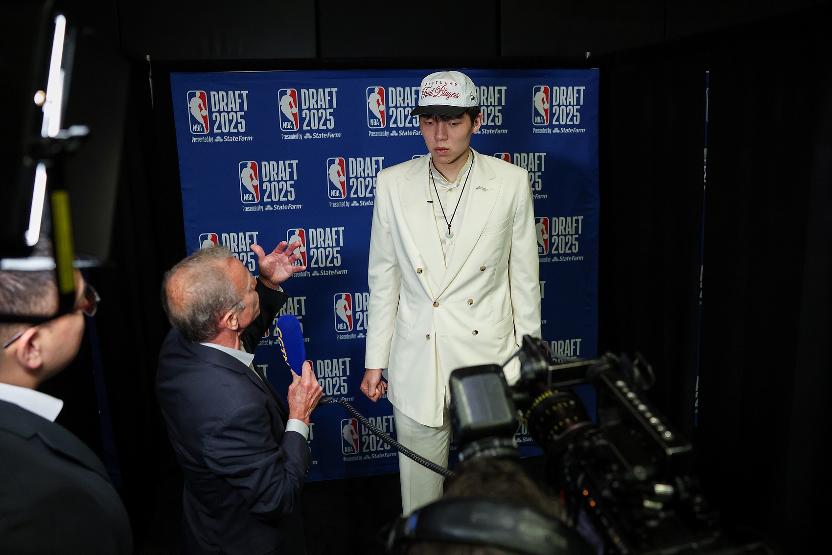 錢和夢想都要??楊瀚森新秀合同2139萬美元 約為25.85年CBA頂薪