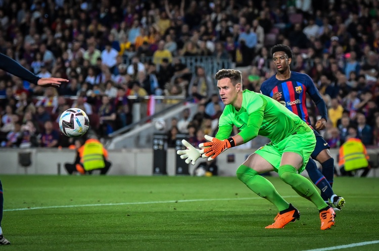 馬卡：特爾施特根拒絕摩納哥邀請(qǐng)，目前依然希望能留在巴薩競(jìng)爭(zhēng)