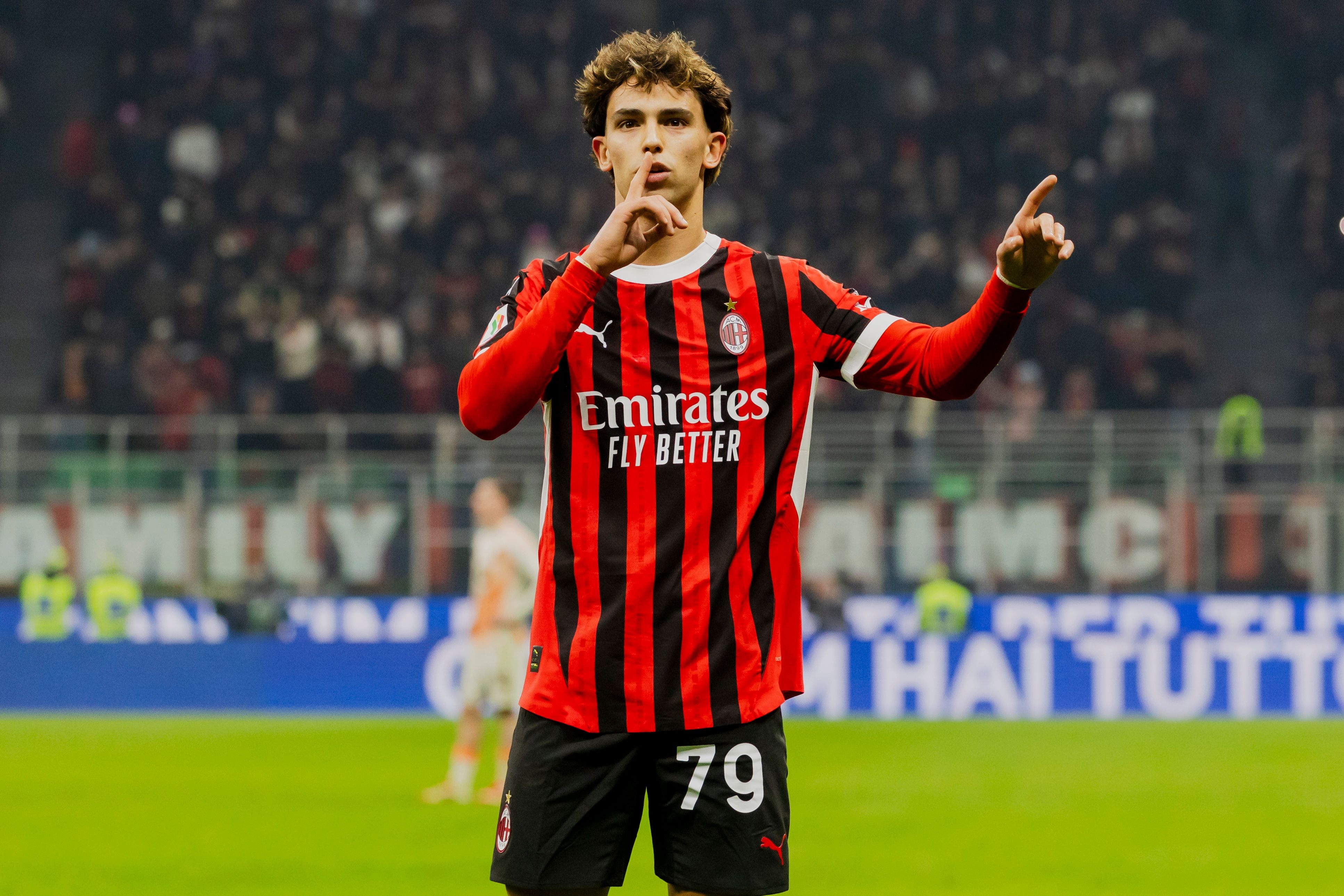 本菲卡主帥：我們總是在談?wù)摲评怂?，他對本菲卡是特別的球員