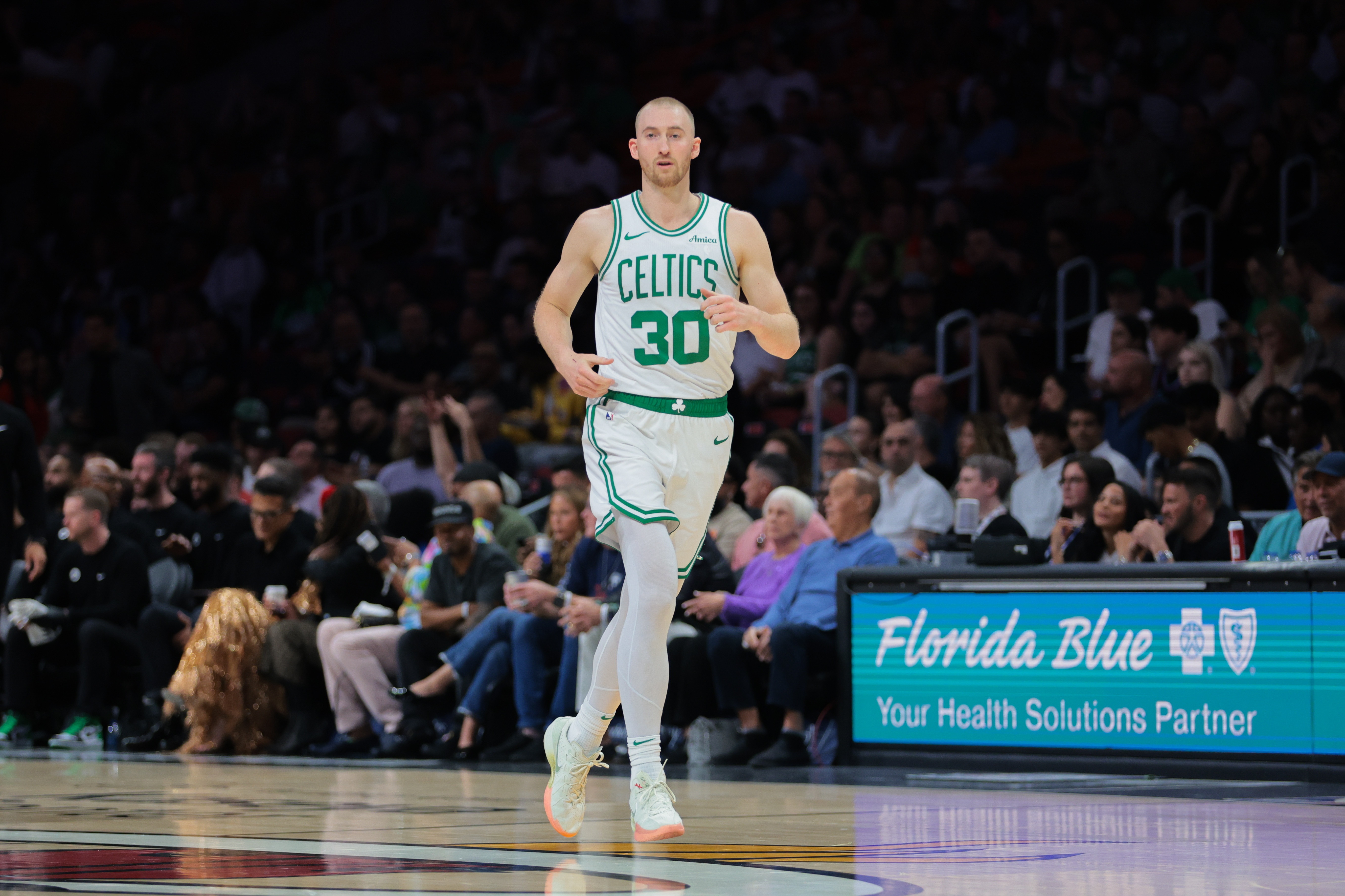 四年4500萬(wàn)美元！美記：凱爾特人更傾向于尋找能夠留住豪澤的方法