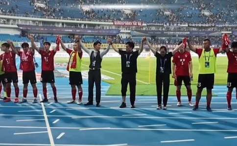 敗也愛你！淮安隊(duì)遭遇3場(chǎng)不勝，球迷高呼“繼續(xù)戰(zhàn)斗”鼓勵(lì)球隊(duì)