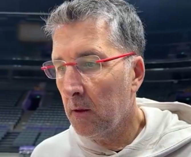 媒體人：格蘭確定和北控達(dá)成出任總教練的意向 只差最后簽字