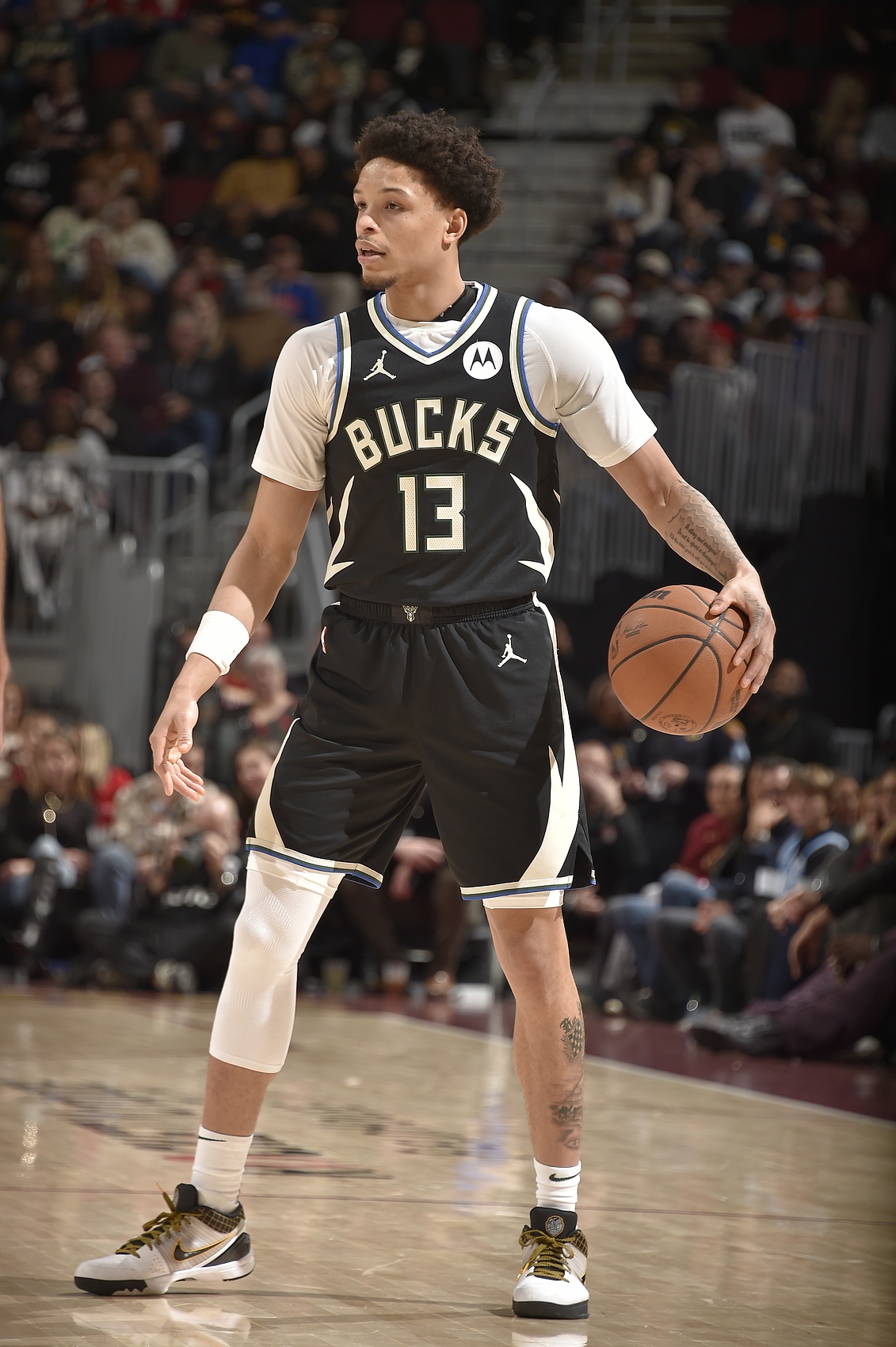 TA記者：雄鹿給瑞安-羅林斯提供資質報價 后者將成為受限自由球員