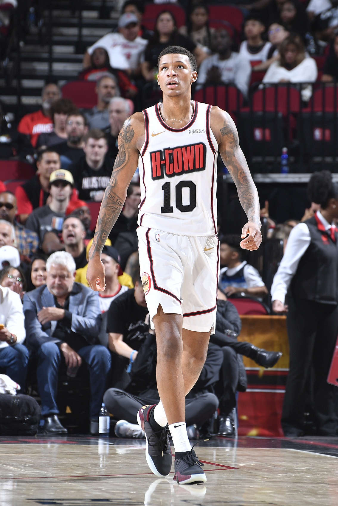 休城自媒體：小賈巴里很多潛力未開(kāi)發(fā) 每天與KD訓(xùn)練對(duì)他大有益處