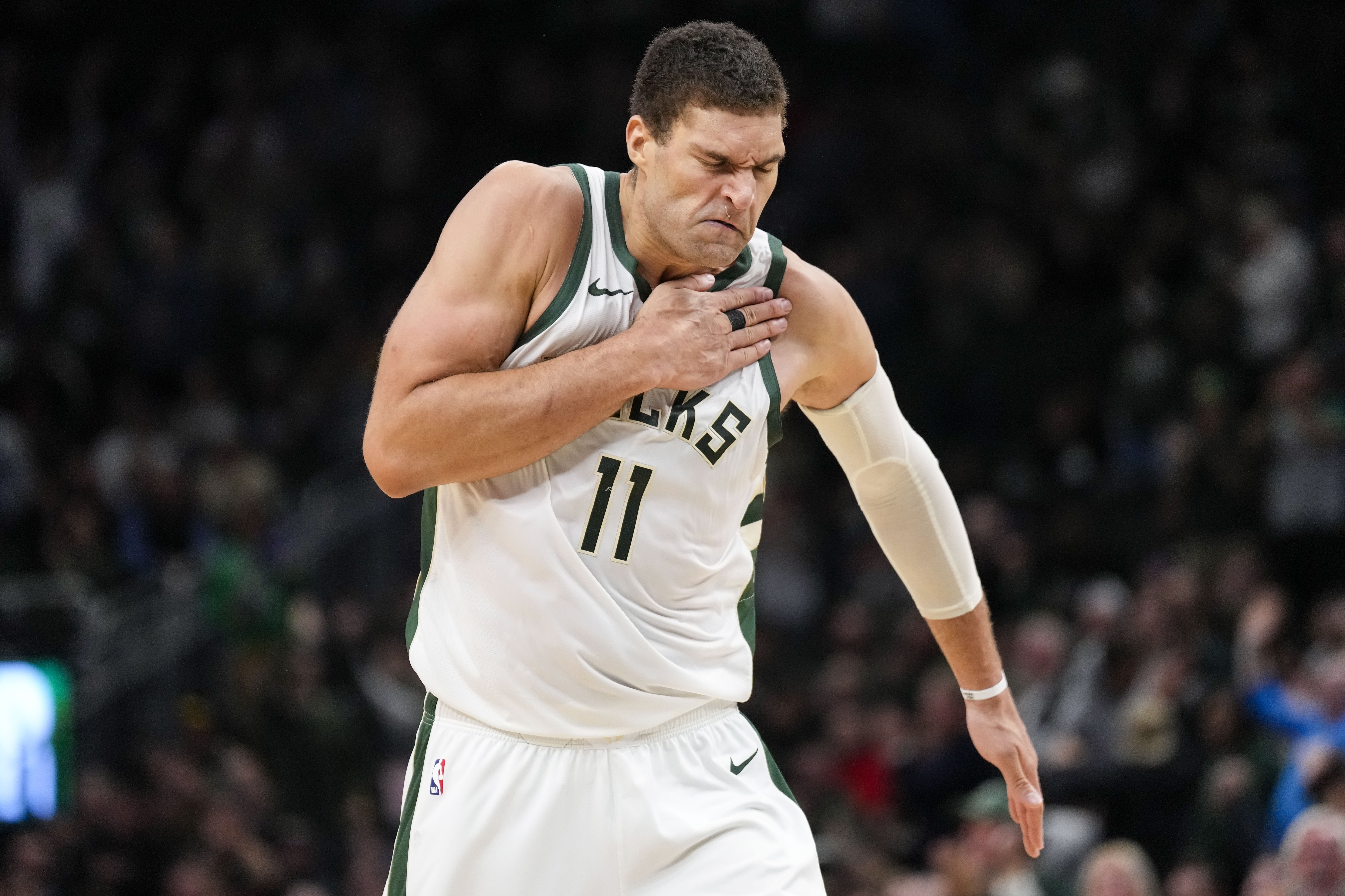 Skip：很驚訝大洛加盟快船而不是湖人 這反映了兩隊(duì)領(lǐng)導(dǎo)者的差異