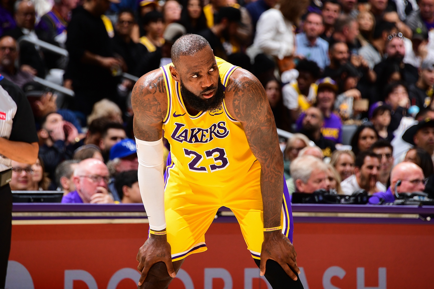 單純執(zhí)行選項(xiàng)！Haynes：富保羅說(shuō)詹姆斯沒(méi)和湖人談交易或提前續(xù)約