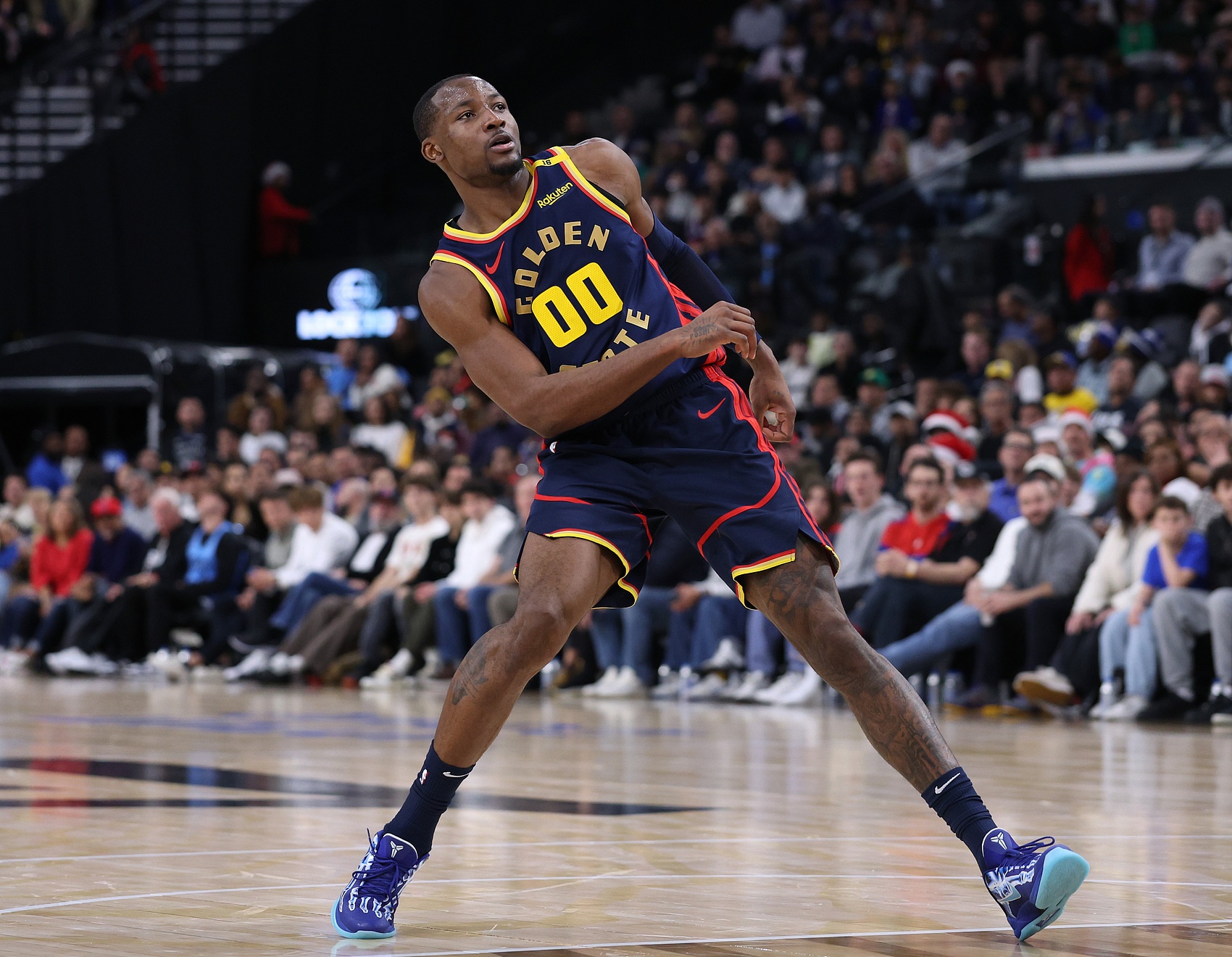 美記：庫明加的未來將在幾天內決定 勇士仍在探索先簽后換