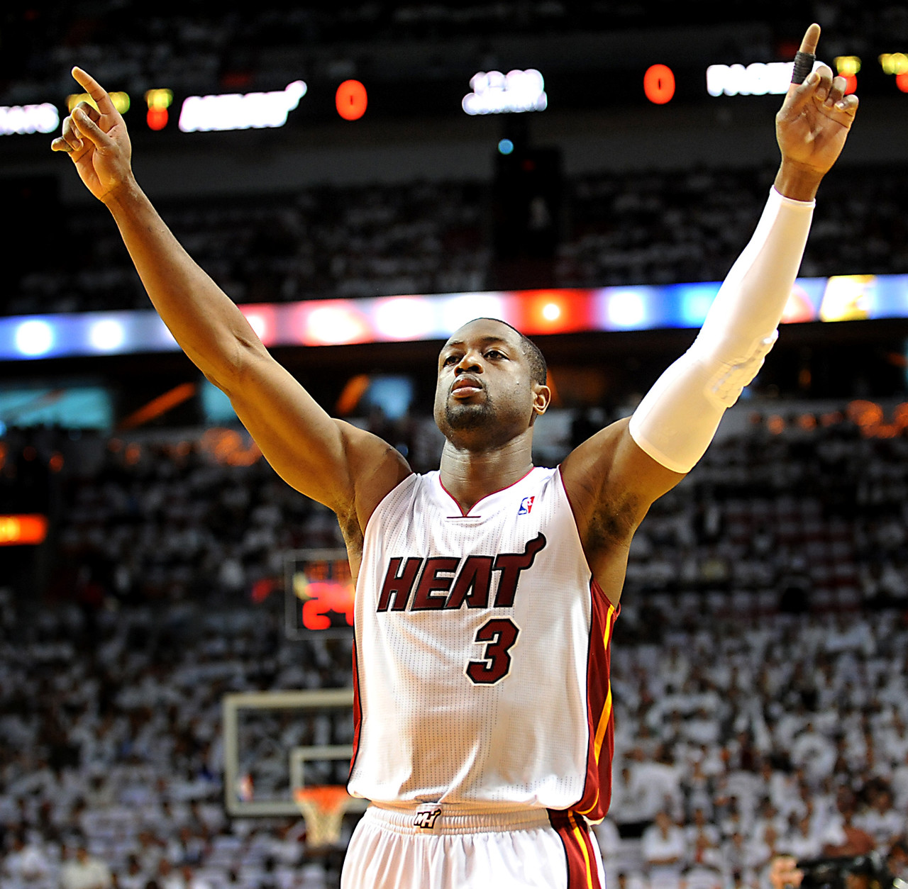 阿德巴約：韋德是熱火隊(duì)史最佳 等我退役時(shí)希望也能被銘記