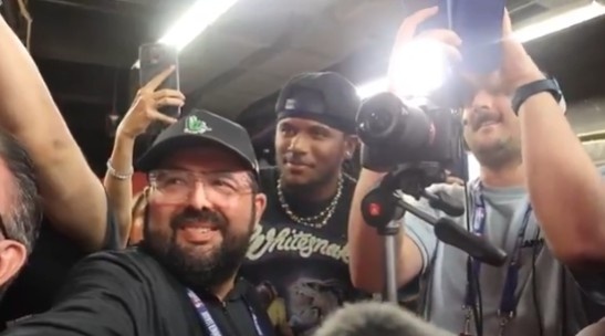 杰倫-格林提醒狄龍：動(dòng)力！后者：對陣火箭時(shí)你會(huì)動(dòng)力十足??