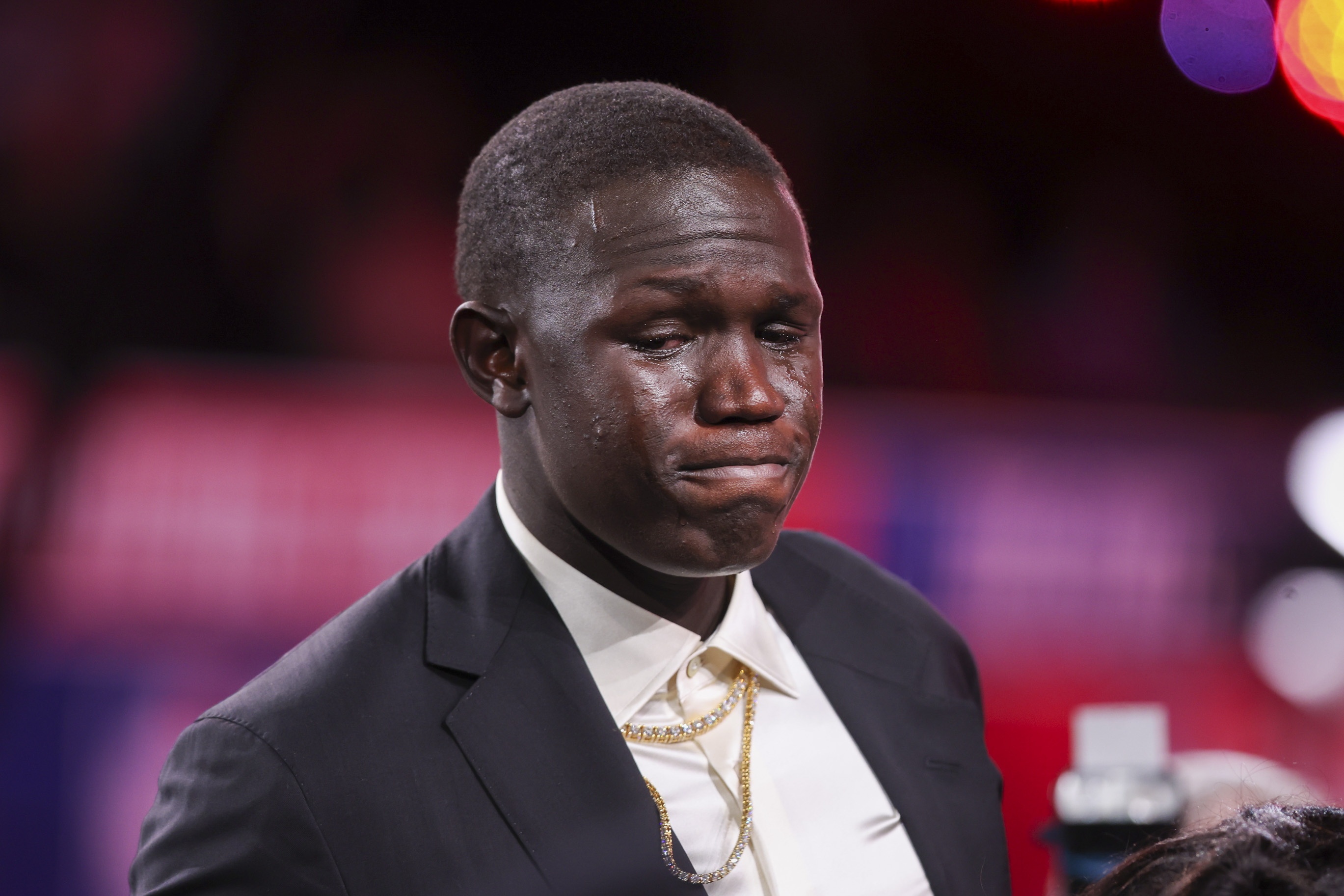 不太理想！10號(hào)秀馬盧阿奇13投僅5中拿到14分5籃板 三分6中1