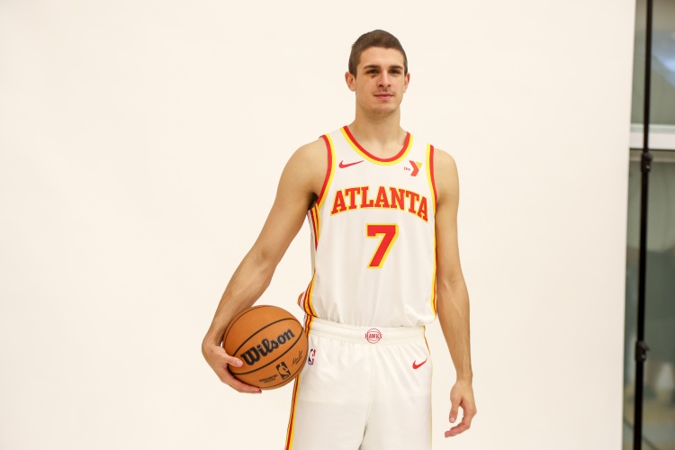 正負(fù)值+29冠絕全場！久里希奇7中5拿到16分4助 罰球5中5