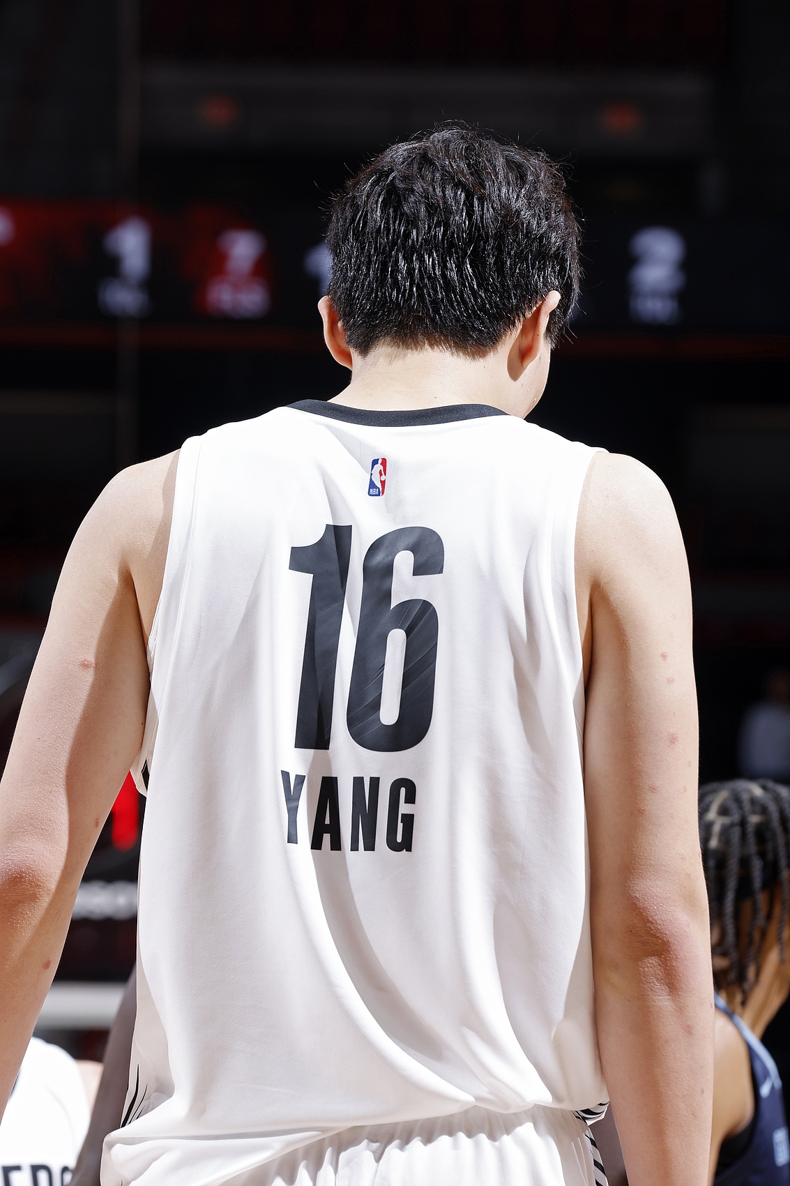 楊瀚森：一旦體能不足自己在場(chǎng)上可能就是副作用 要努力進(jìn)步