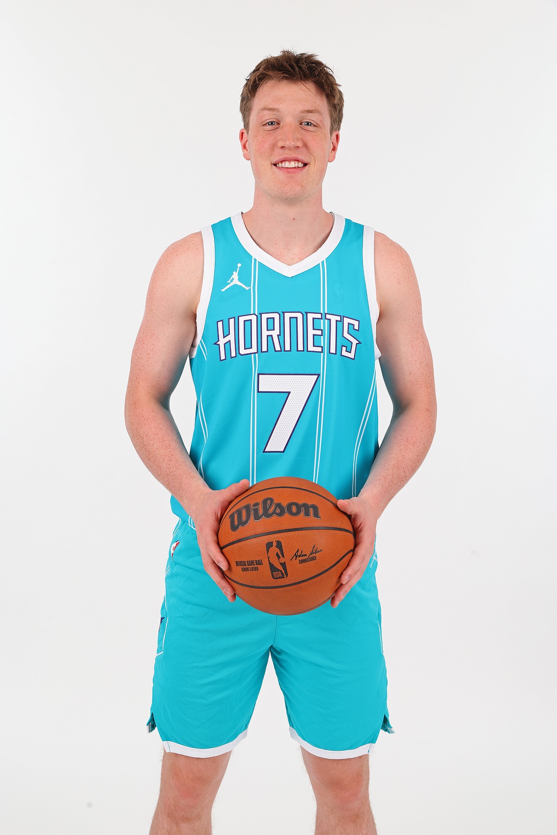 兩雙到手！4號(hào)秀克尼佩爾10中5拿到16分10板4助 三分5中3