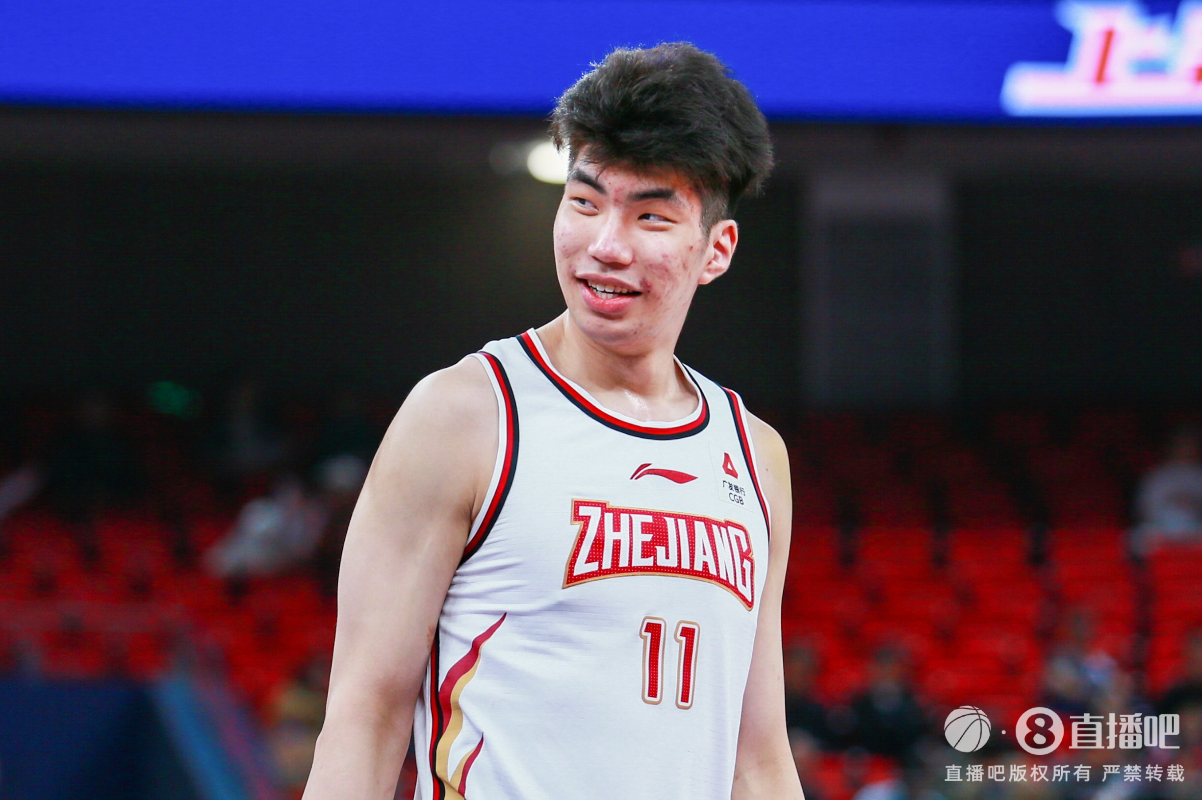 余嘉豪：歐洲籃球環(huán)境或更適合中國球員發(fā)展 但要更早地融入體系