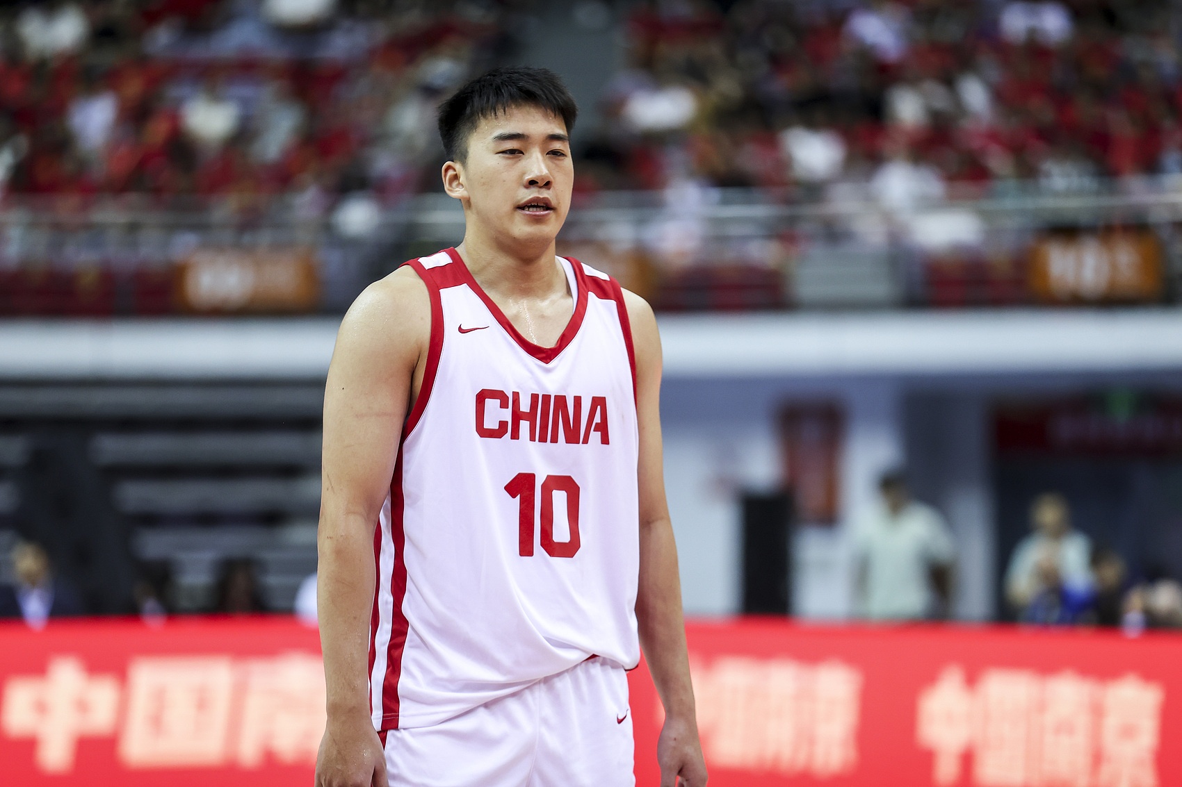 媒體人：首戰(zhàn)有驚無險 王俊杰下半場去哪了 關鍵時刻還得看趙睿