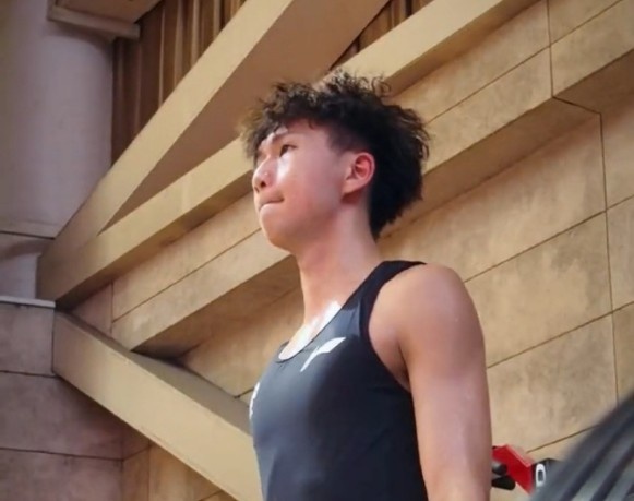 媒體人：廣州男籃兩年后有權(quán)買斷張文杰 在交易中得到了現(xiàn)金