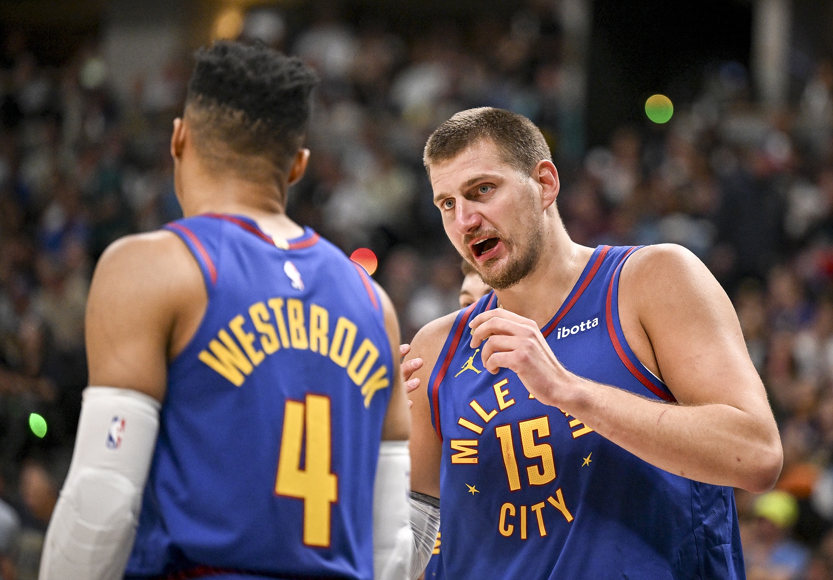 18年約基奇用時14分33秒達(dá)成歷史最快三雙 前十快與威少各包攬3次