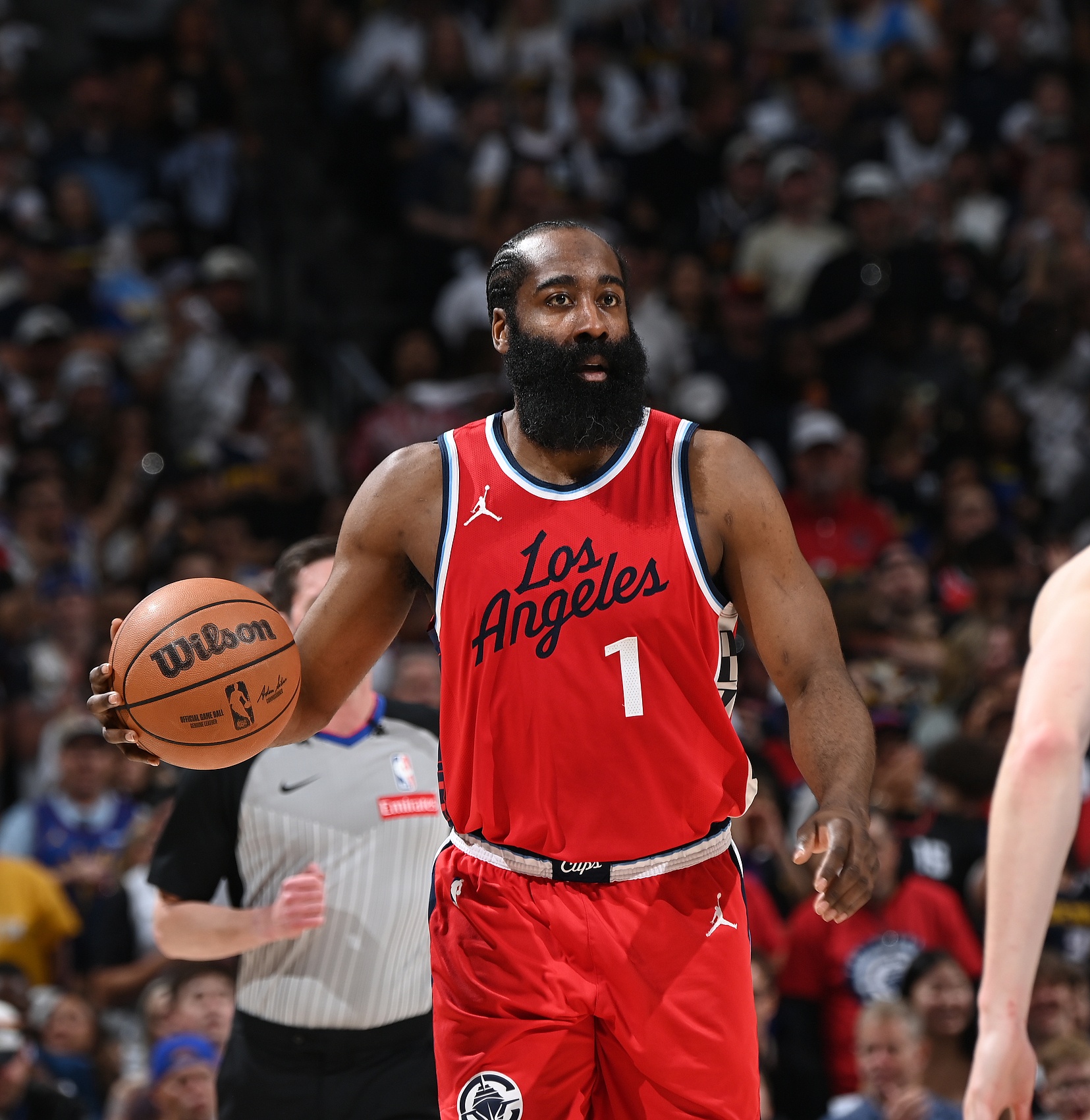 哈登：我不玩2K但很喜歡使命召喚?? 一玩就8-10個(gè)小時(shí)