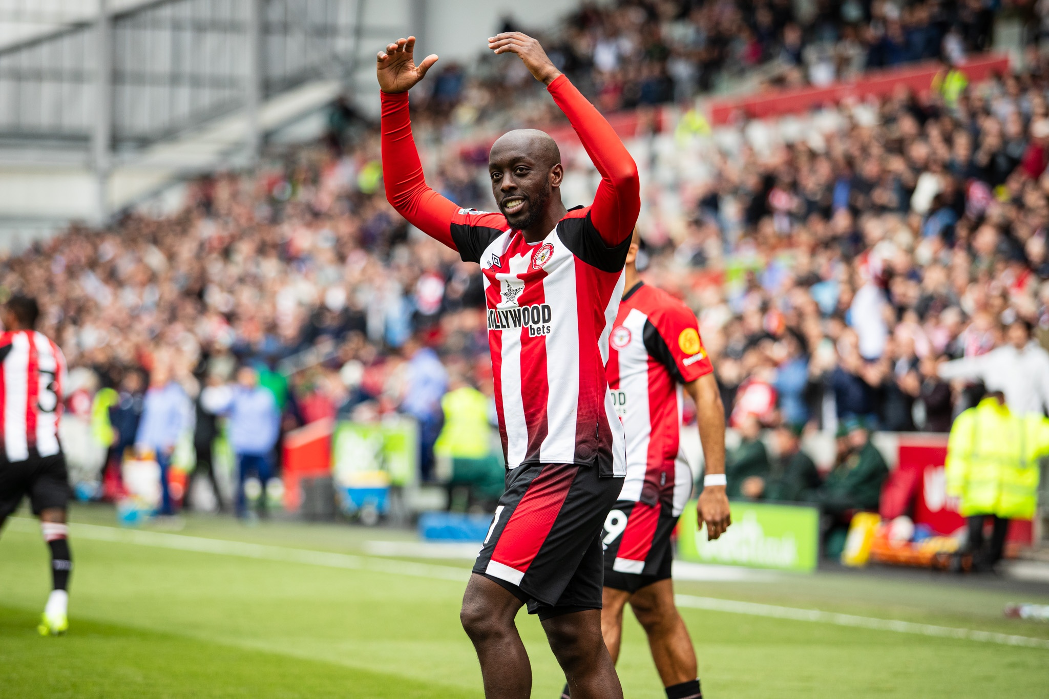 小蜜蜂主帥：維薩的未來很難說，周末的聯(lián)賽他不會上場