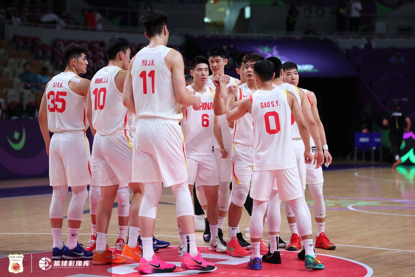 體壇周報：韓國隊喚醒懷舊服 宿敵相逢中國男籃如何應(yīng)對？