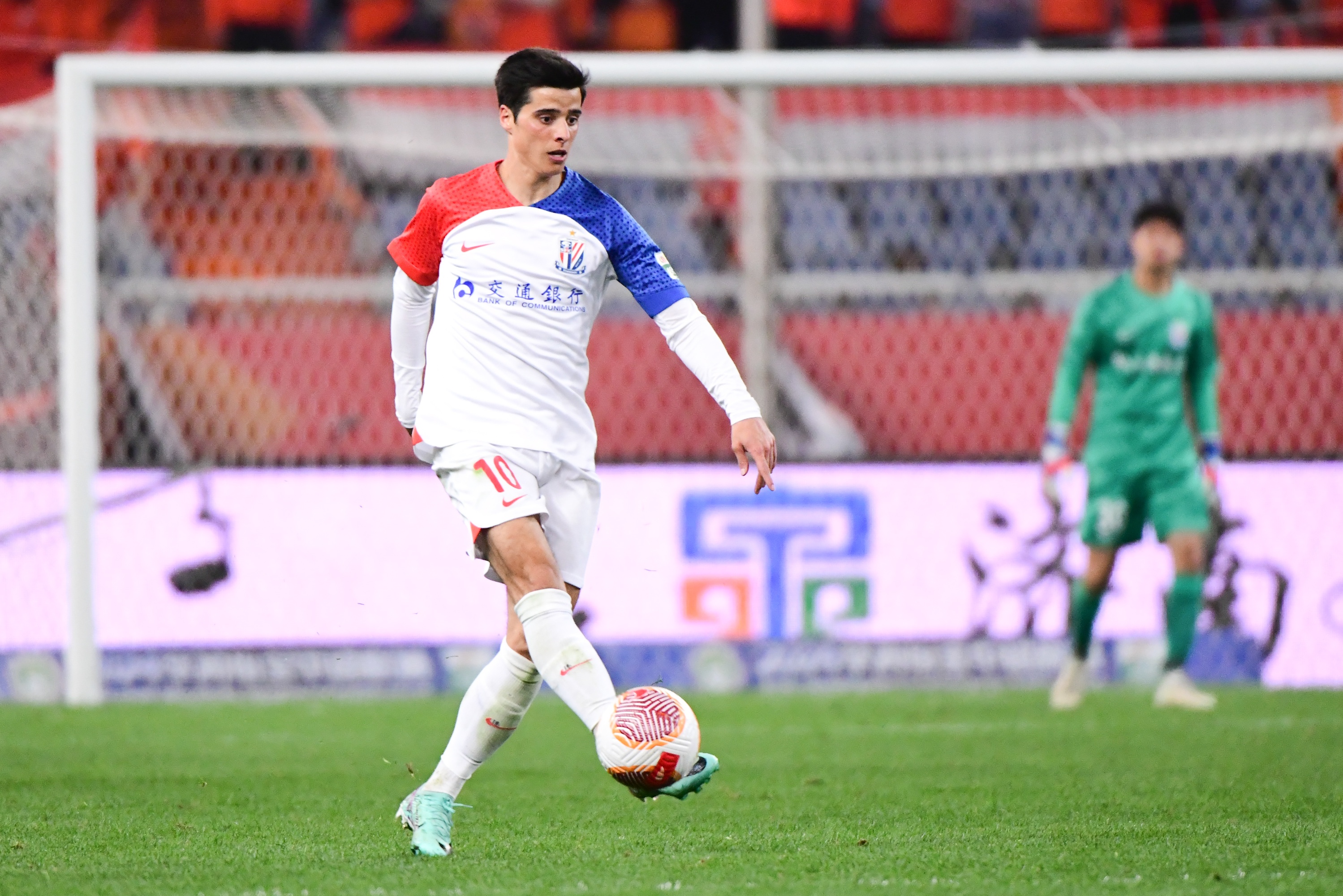 滬媒：申花暫遭反超承受更多壓力，特謝拉停賽高天意被委以重任