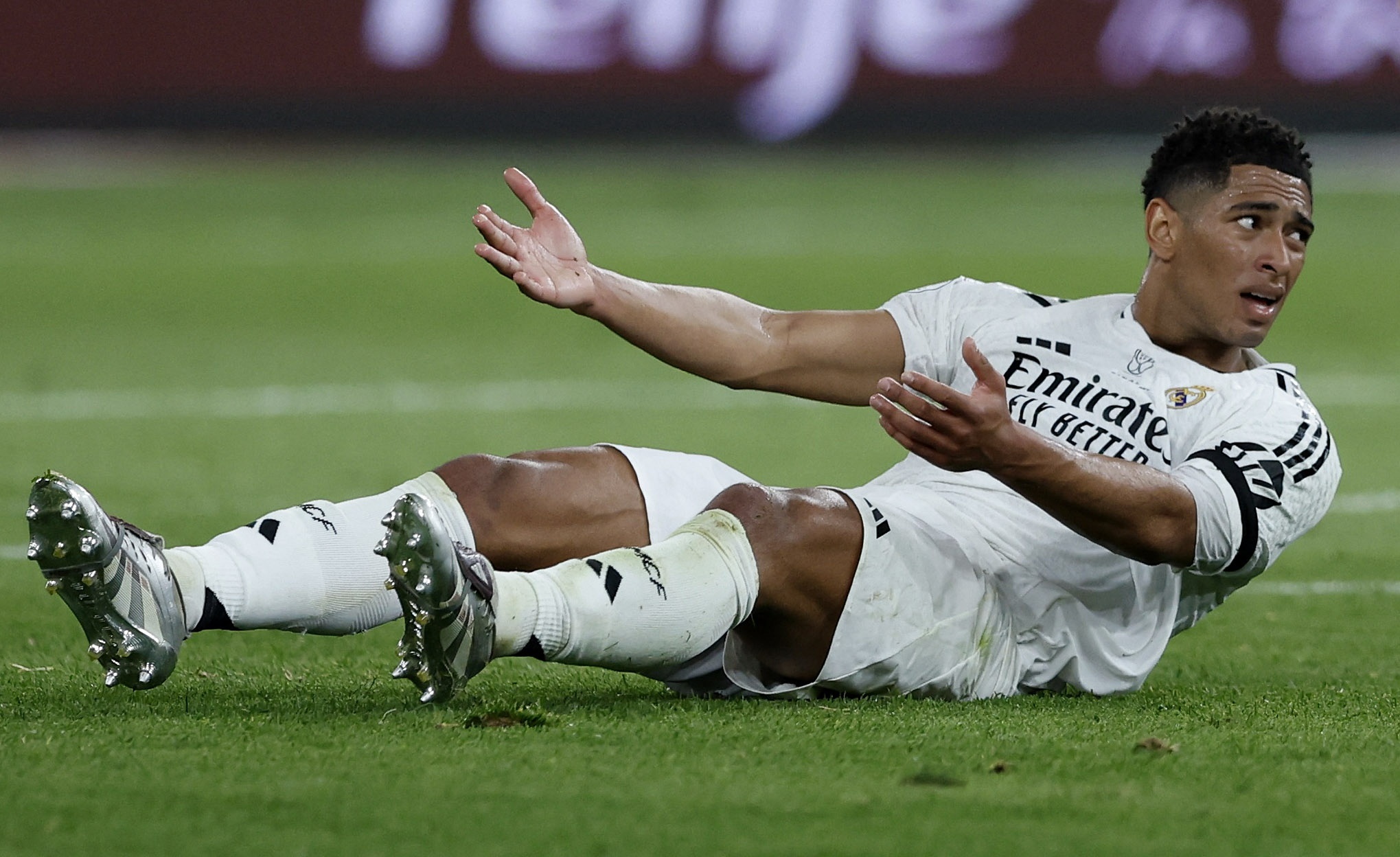 每體：肩膀手術(shù)后僅30天，貝林厄姆本周五開始進(jìn)行慢跑訓(xùn)練