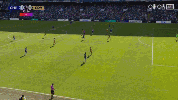 錯(cuò)失絕殺！桑托斯無人防守打門離譜高出，場(chǎng)邊的馬雷斯卡抱頭無奈