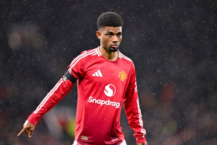 記者談曼聯(lián)首發(fā)：阿瑪?shù)绿嫜a(bǔ)有些意外，球迷會(huì)失望塞斯科未首發(fā)