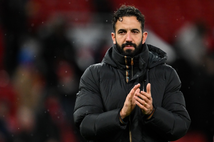 霍伊倫奧納納缺陣，阿莫林：其他球員季前賽表現(xiàn)出色，我需要平衡