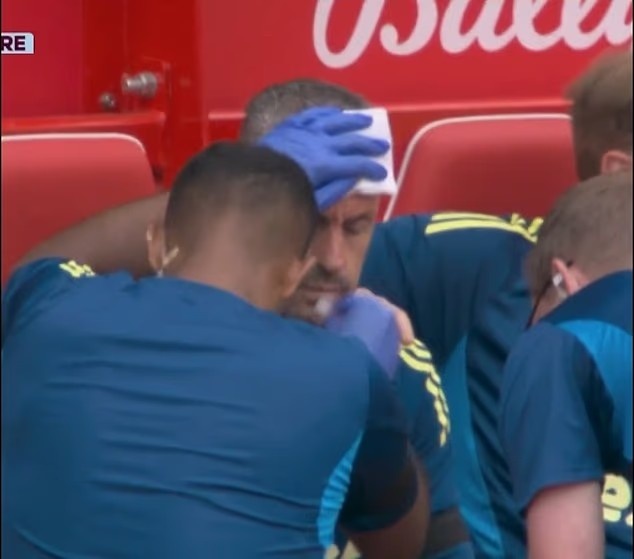 ??諾丁漢森林助教慶祝進(jìn)球太激動(dòng)劃破頭，縫了六針