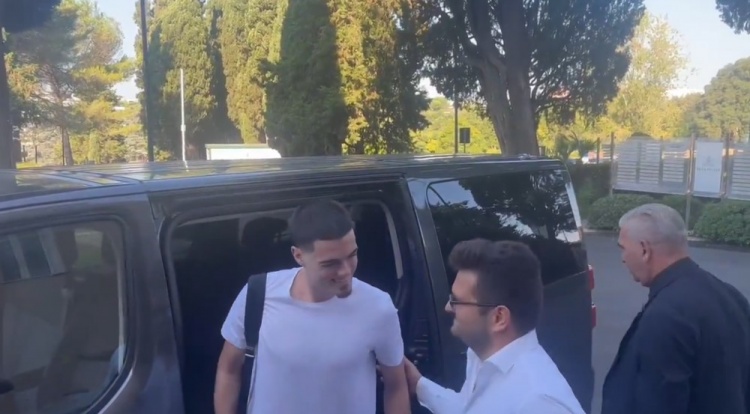 迪馬：米格爾-古鐵雷斯已抵達斯圖爾特別墅，接受那不勒斯體檢